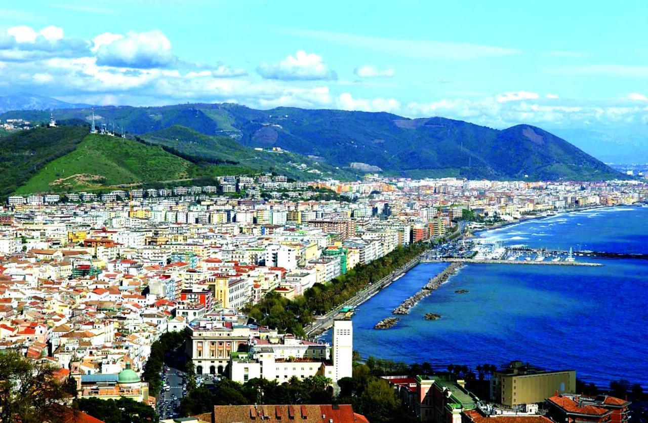 Salerno Mare e Luci Deluxe Apartment Exterior foto