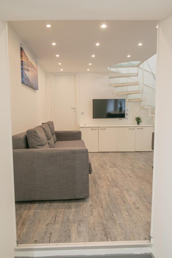 Salerno Mare e Luci Deluxe Apartment Exterior foto